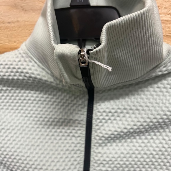 🍁🎉HP🍁🎉Green crop workout jacket - Picture 3 of 8